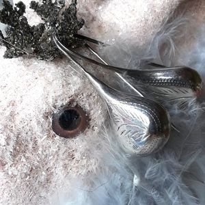 VTG STERLING SILVER DROP PUFFED/ETCHED EARNINGS